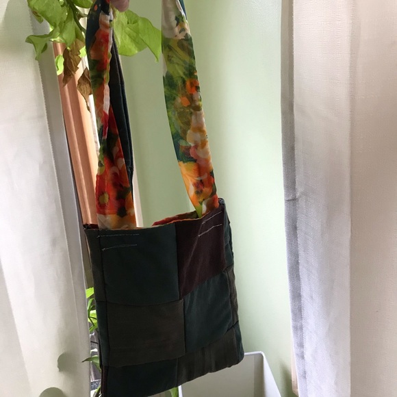 8x10” Handmade Tiny Bag - Picture 1 of 7